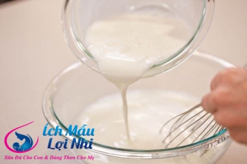 6 món ăn dặm cực đơn giản từ sữa mẹ giúp mẹ nuôi con nhàn tênh