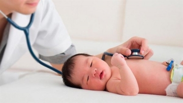 Cách chăm sóc trẻ sơ sinh bị viêm phổi giúp bé nhanh khỏi