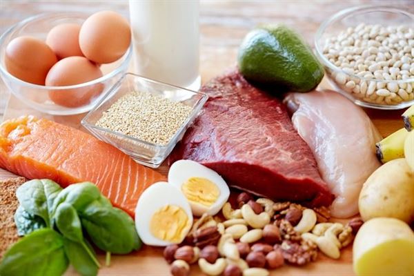 Mẹ cần bổ sung đầy đủ 4 nhóm chất dinh dưỡng
