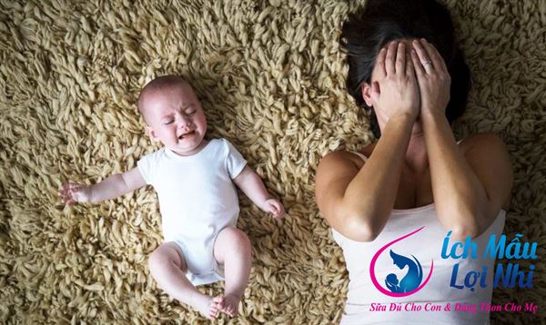 Mẹ ít sữa – con bỏ ti – mẹ càng ít sữa